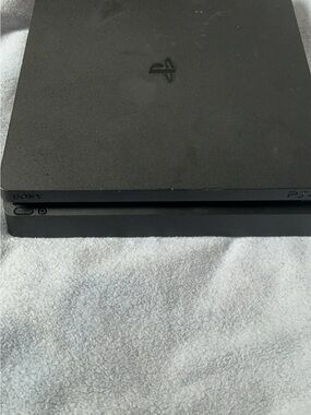 Sony PS4 Slim Console - Black Matte Finish
